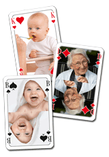Die Rückseite der Canasta-Spielkarten kann mit Ihrem eigenen Foto oder Logo versehen werden