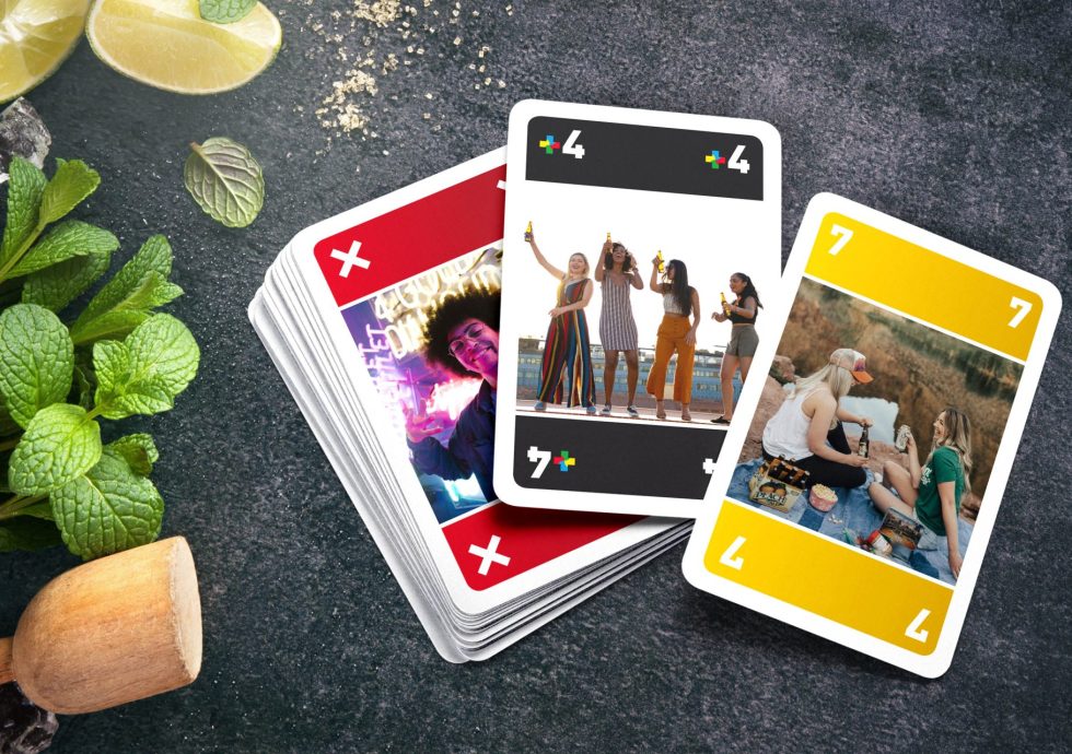 Partybilder auf den Spielkarten für ein Trinkspiel - online gedruckt bei MeinSpiel