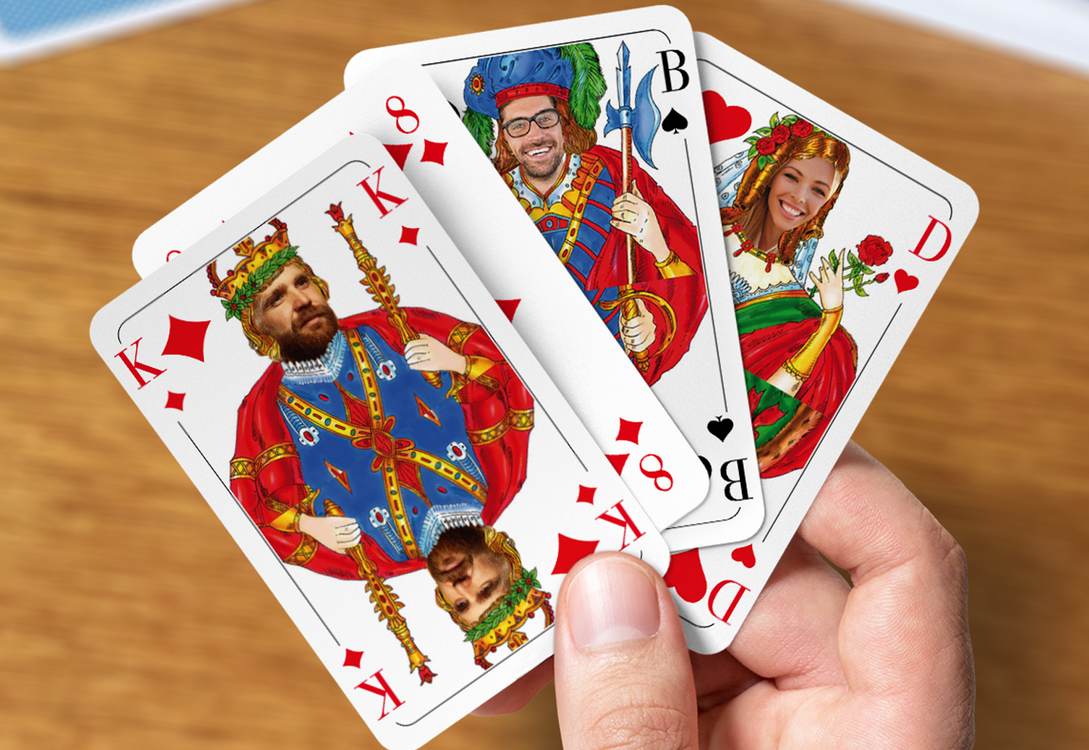 Individuelle Gesichter auf Poker Karten Karo König, Pik Bube und Herz Dame eingefügt